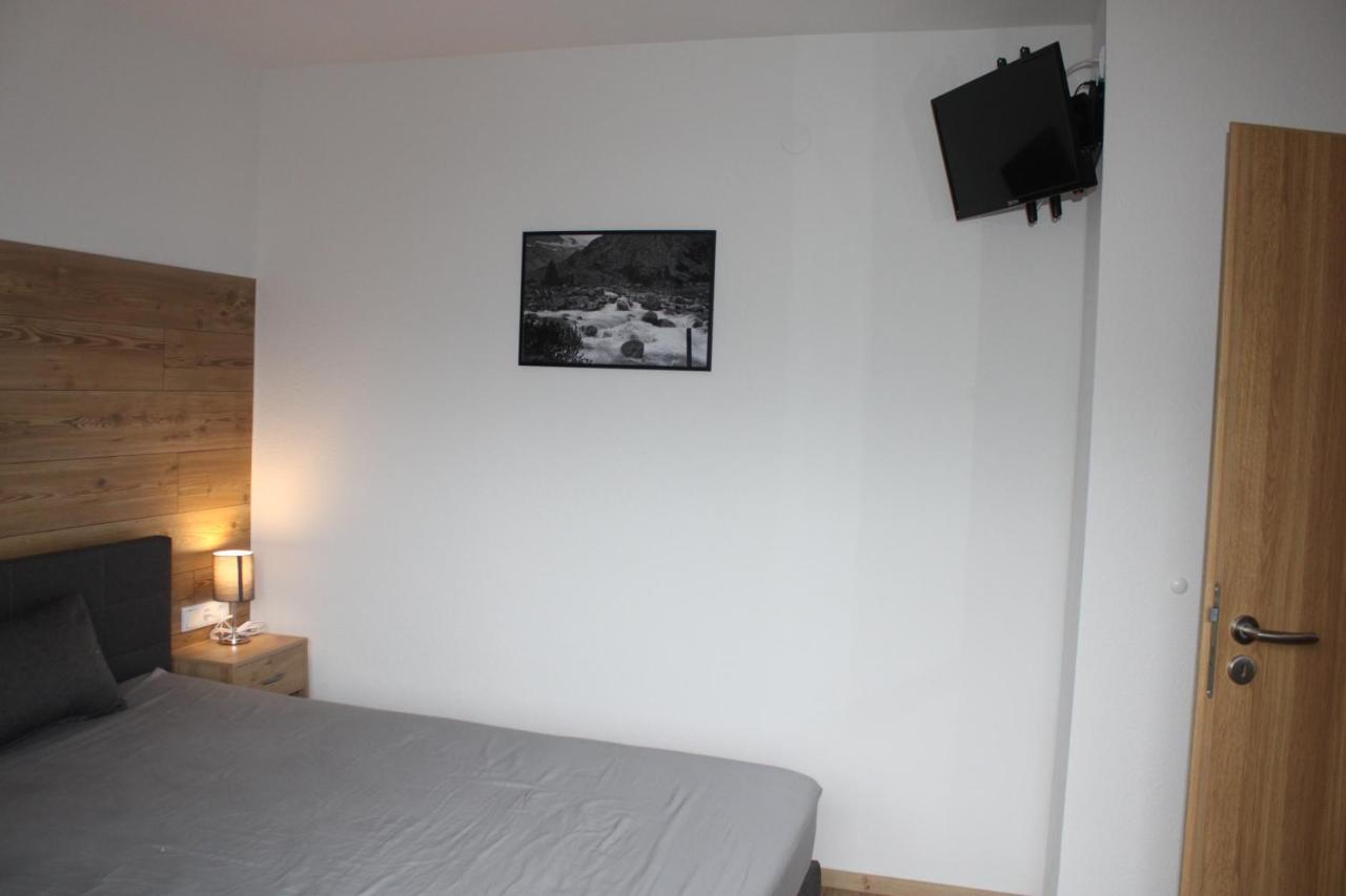 Apart Hanna Hainzenberg Buitenkant foto